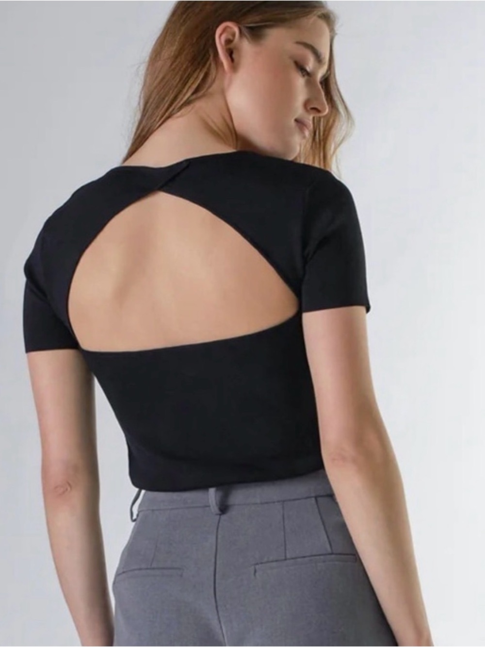 Endless Rose Women’s Back Cut-out Detail Knit Top in black size Large
